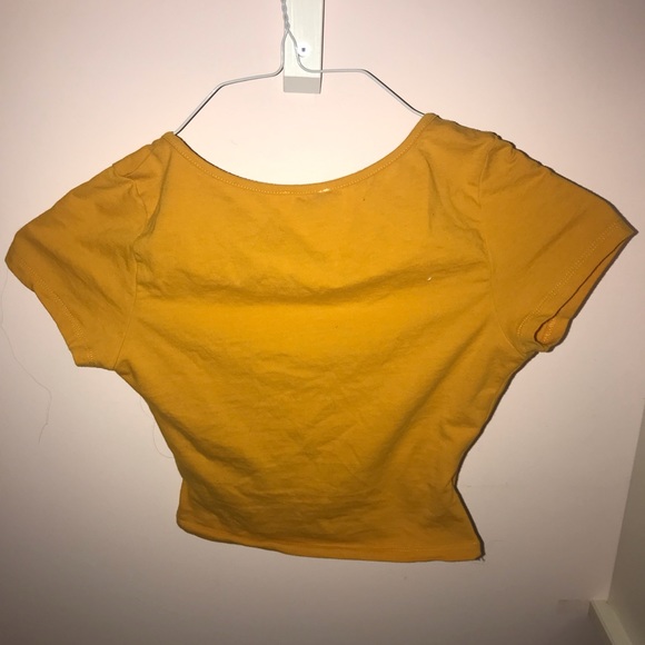 Yellow garage crop top - Picture 2 of 3